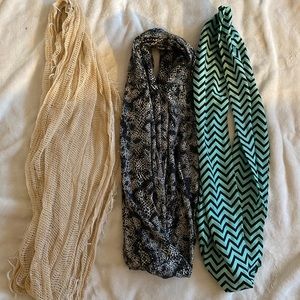 3 infinity scarves